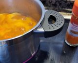 Foto del paso 8 de la receta: Estofado de patatas con rape, sepia, langostinos y almejas