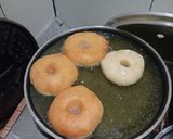 Foto langkah ke 4 dari resep Donat Susu.
