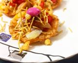 A picture of step 2 of Colorful Papdi Chaat.
