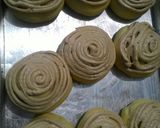 Foto langkah ke 8 dari resep Roti boy isian coklat.