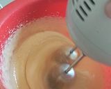 Foto langkah ke 3 dari resep Bolu kukus Merah Putih.