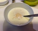 A picture of step 2 of Strawberry Milk.