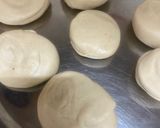 A picture of step 5 of Aloo paratha.