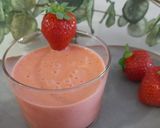 A picture of step 3 of Strawberry Gazpacho.