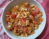 A picture of step 6 of Bhel puri.