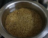 A picture of step 1 of Veg Haleem/Gehu Khichda.
