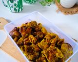 Foto langkah ke 4 dari resep Ayam ungkep bumbu lengkuas.