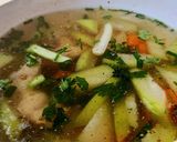 Hình bước làm 2 của món Canh bí xanh cà rốt nấu gà