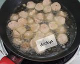 Foto langkah ke 1 dari resep Bakso Tahu Sambalado.