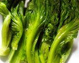 Foto langkah ke 2 dari resep Sayur Selada ala Hongkong.