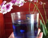 Hình bước làm 2 của món Trà đậu biếc