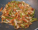 A picture of step 4 of Indo Chinese Noodles from Leftover Roti.