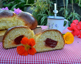 Foto del paso 6 de la receta: Pancitos con harina de maíz rellenos con dulce de membrillo💜