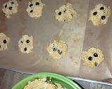 Foto langkah ke 4 dari resep Chocochip Cookies.