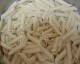 Foto del paso 3 de la receta: Macarrones con gambas y champiñones