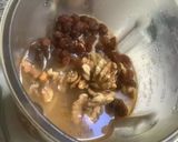 Une image de l'étape 4 de Velouté 🥣poireaux 🍃noix 🌰raisin 🍇 sec.