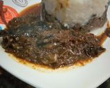 A picture of step 3 of Adalu. (egbo ati ewa).