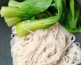 Foto langkah ke 1 dari resep Creamy Spicy Miso Noodle.