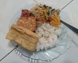 Foto langkah ke 7 dari resep Oseng Wortel, Sawi Hijau dan Kecambah.