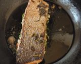 Foto del paso 3 de la receta: Salmon marinado con limón y ajo
