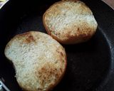 Foto del paso 3 de la receta: Sándwich🍆🥪 con salsa de ajo🌰