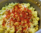 A picture of step 1 of Easy cauliflower fry.
