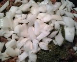 A picture of step 3 of Zucchini white spaghetti.