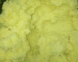 A picture of step 5 of Mashed potatoes with minced meat stew.