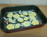 Foto del paso 3 de la receta: ✅🗣📢 Sepia con patatas y cebolla a la cerveza y perejil
