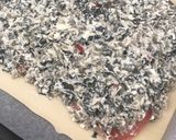 Foto del passaggio 5 della ricetta Pizza rustica con bieta, ricotta e salame