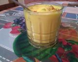 A picture of step 1 of Mango shake.