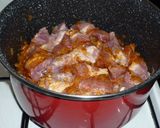 Sertéspörkölt vörösborral recept fázis 4 fotója