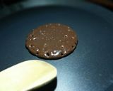 A picture of step 4 of Oreo sandwich cake.