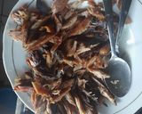 Foto langkah ke 2 dari resep Tumis Ikan Tongkol Suir.