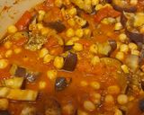 A picture of step 8 of Vegan lebanese stew with aubergine, chickpeas and mint.