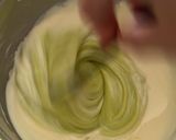 Foto langkah ke 3 dari resep Pistachio Cranberry Bark.