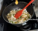 A picture of step 4 of Pizza Paratha (without onion & garlic).
