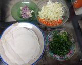 Foto langkah ke 1 dari resep Martabak Telwosis (Telor, Wortel, Sosis.
