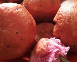 Foto langkah ke 5 dari resep Donat buah naga merah isi keju.