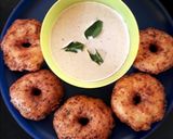 A picture of step 7 of Vada with Peanut and Flax seed chutney.