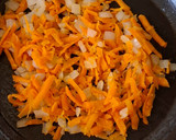 Foto del paso 2 de la receta: Tortilla de huevo con zanahoria