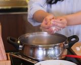 Foto langkah ke 5 dari resep Soto Ayam Favorit Anak dan Keluarga: Rebus Ayam CUKUP 2 MENIT SAJA!.