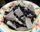 Foto del paso 8 de la receta: Alubias negras, blancas a la provenzal con callos madrileños
