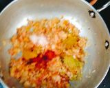 A picture of step 3 of Sev tamatar nu shaak (Gujarati dinner sabji with phulka).