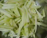 Foto langkah ke 2 dari resep Lodeh Labu Siam Telur Rebus.