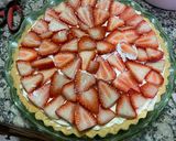 Foto del paso 6 de la receta: Tarta de frutilla con crema chantilly y dulce de leche!! 🍓🤤