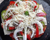 Foto del paso 6 de la receta: Base de pizza con pechuga de pollo