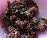 Gambar langkah 2 resipi Sambal Hitam Belimbing Buluh.