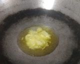 A picture of step 1 of Sooji Sheera.