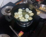 A picture of step 7 of Pani Puri.
